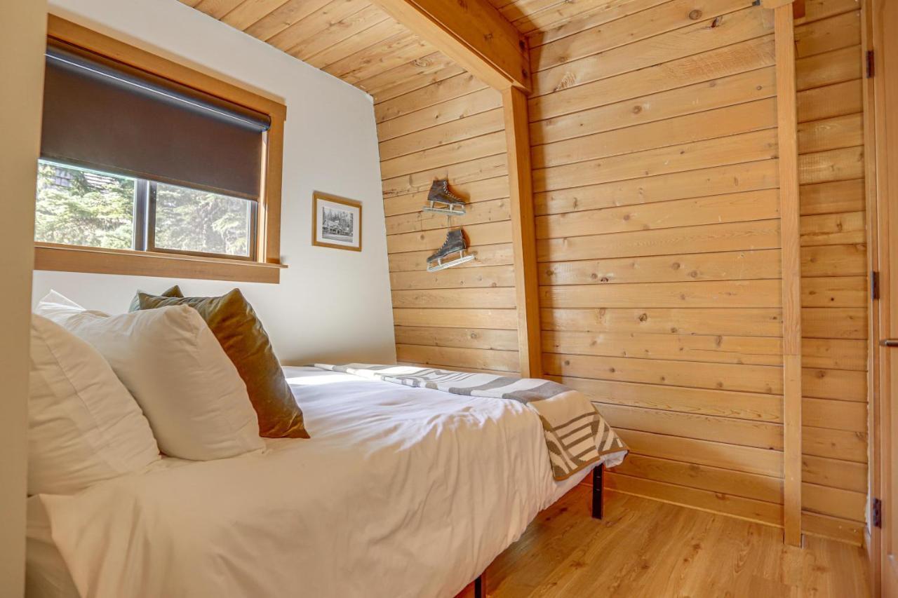 The Bow Roof Cabin Government Camp Bagian luar foto